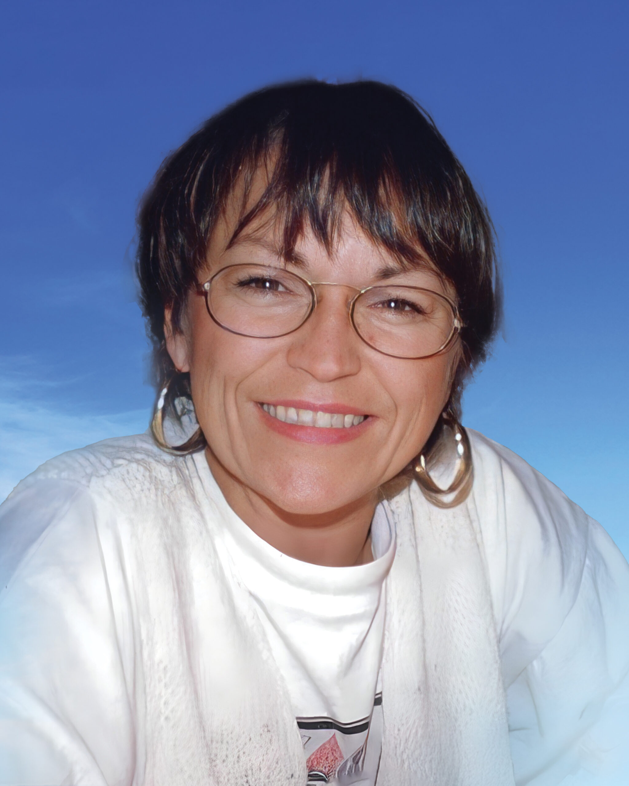 Madame Yolande Doucet
